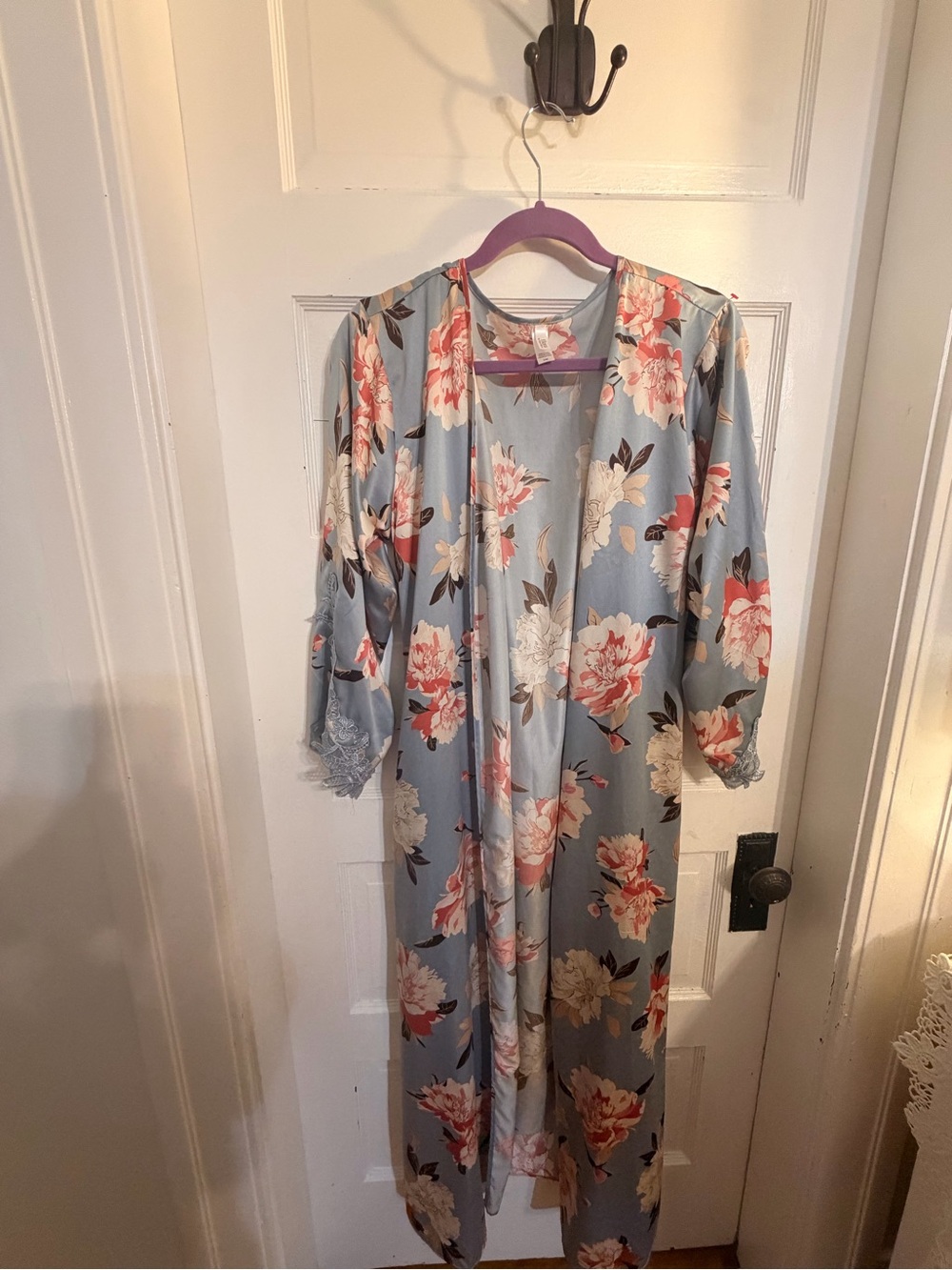 Flora Nikrooz Dusty Blue Floral 100% polyester Robe with Coral and Cream Blooms - Picture 6 of 8